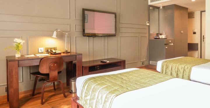 Escape Hotel & Spa Bangalore Exteriör bild