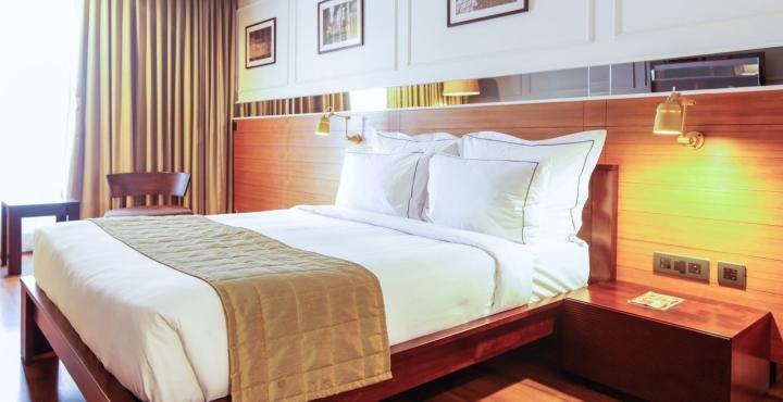 Escape Hotel & Spa Bangalore Exteriör bild