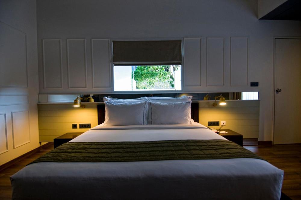 Escape Hotel & Spa Bangalore Exteriör bild