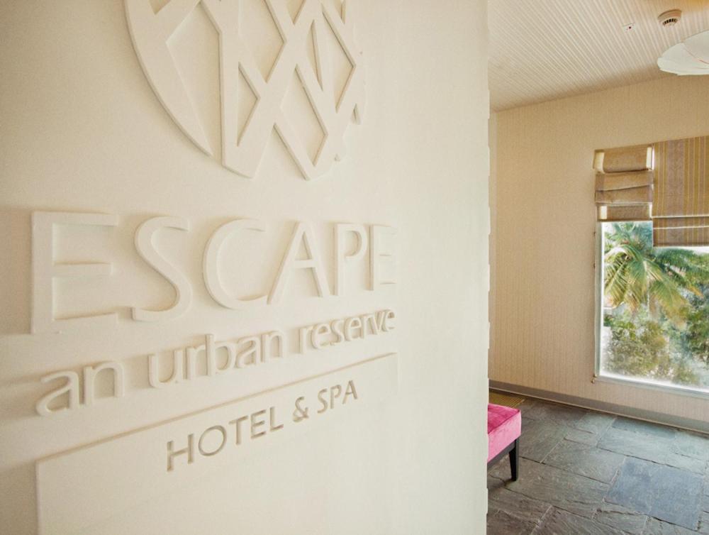 Escape Hotel & Spa Bangalore Exteriör bild