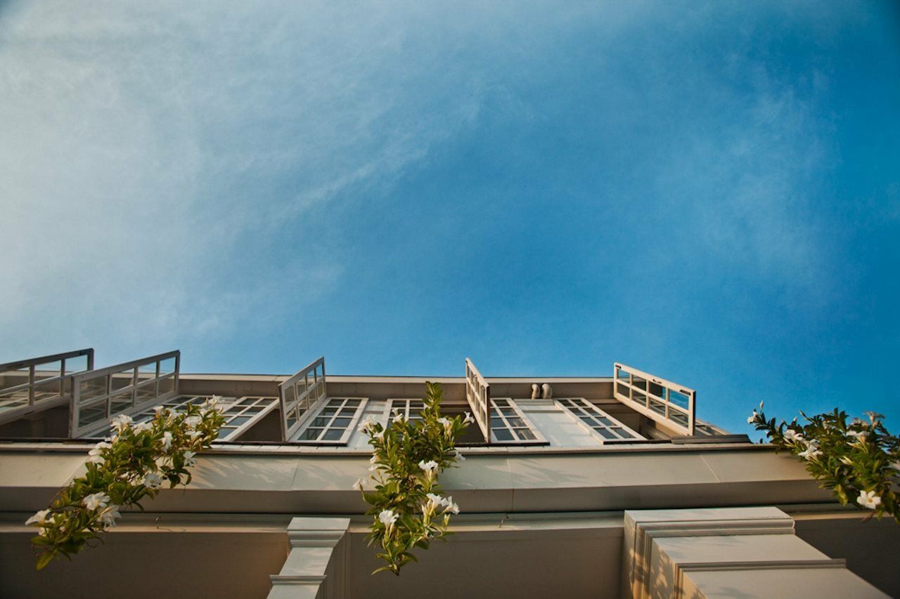 Escape Hotel & Spa Bangalore Exteriör bild
